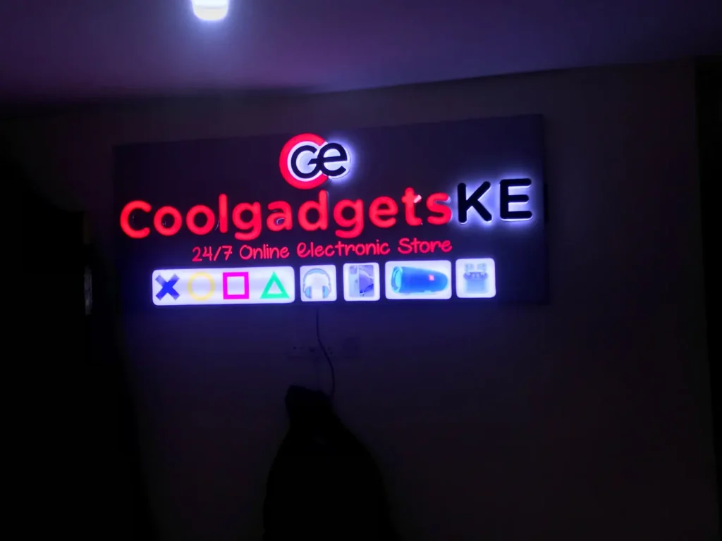 Coolgadgets KE illuminated office sign
